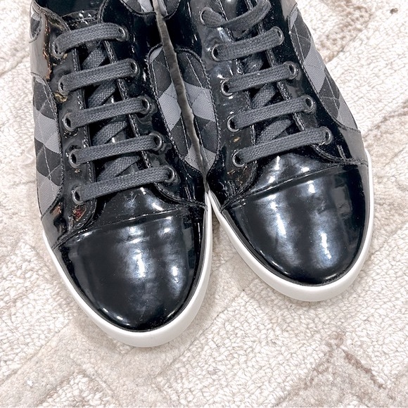 NiB Authentic Burberry Patent Leather & Quilted Check Fabric Sneakers Black 37 - Picture 5 of 9